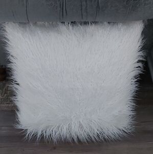 Large Fur Throw Pillow (1 pillow)